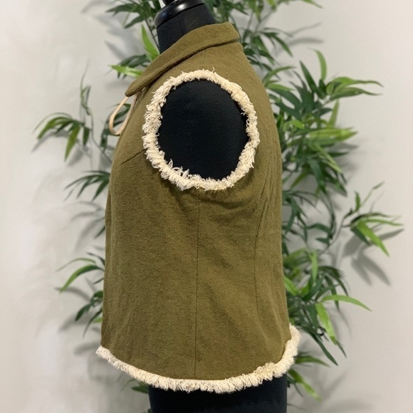 STUNNING Moss Green Vest | Fully Lined | All-Season |  Lycra - Picture 5 of 8
